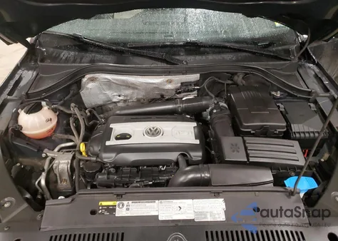 2017 Volkswagen Tiguan Wolfsburg from USA, damaged, VIN WVGSV7AX7HK026363